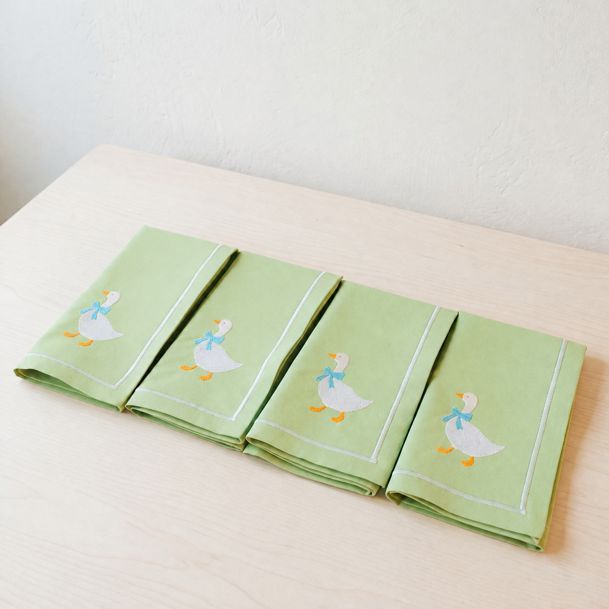 Little Goose, Big Charm Dinner Napkins